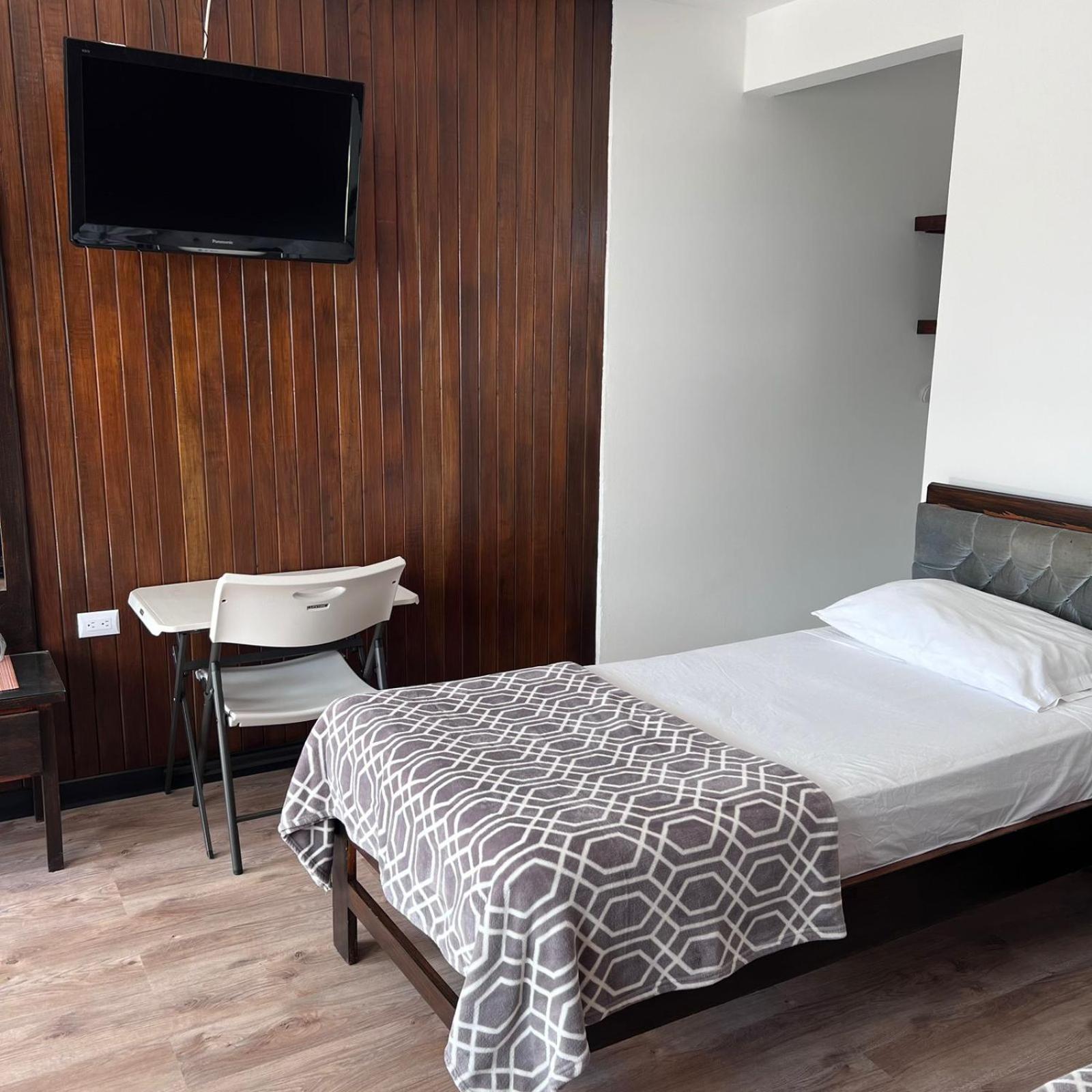 Hotel Naralit Tilaran Exterior photo